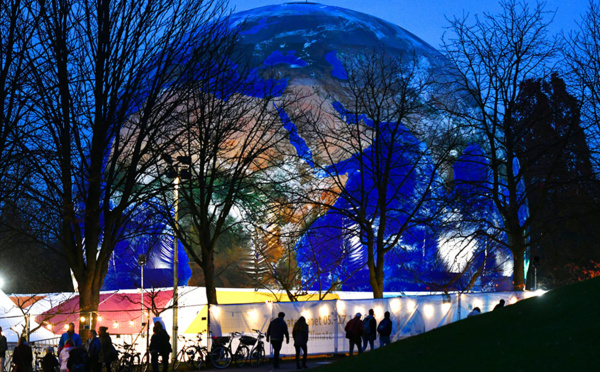 A Bonn, la fin d'une COP climat compliquée par la défection américaine