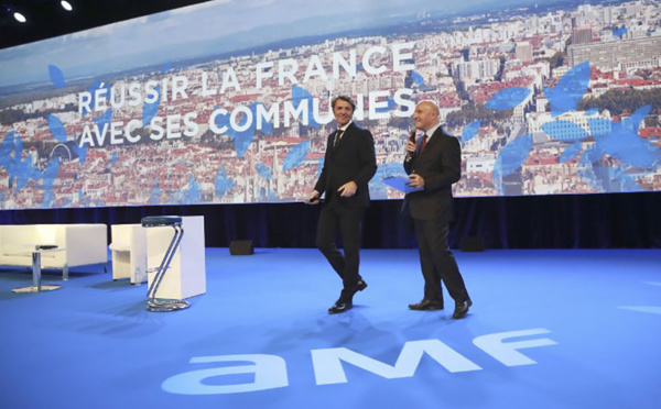 Les maires "inquiets" des relations avec l'Etat en ouverture de leur 100e congrès