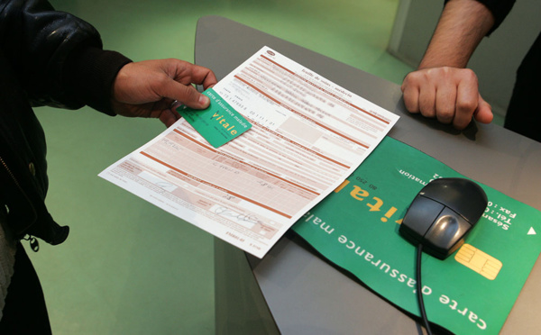 Fonction publique: l'Assemblée rétablit le jour de carence en cas d'arrêt maladie