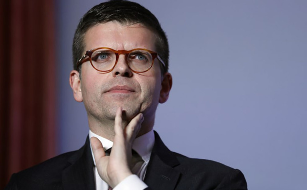 Carvounas annonce sa candidature à la tête du PS