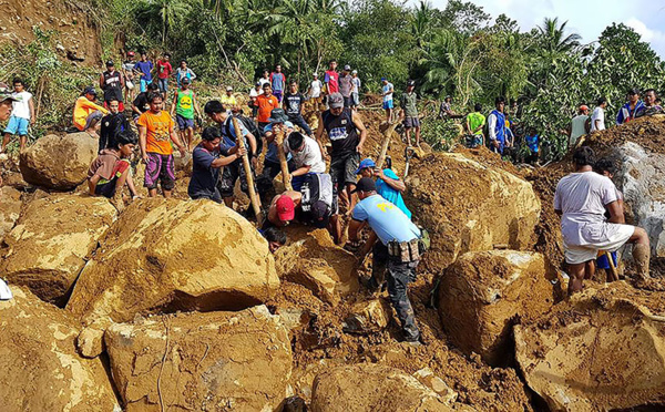 Tempête aux Philippines: les secours recherchent une quarantaine de disparus
