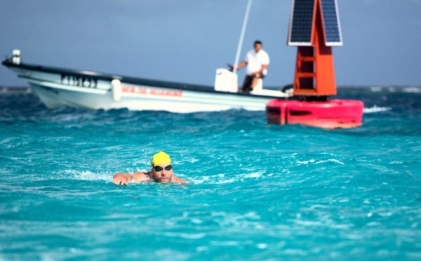 Florian Rey, 17 ans, photographe officiel du Waterman Tahiti Tour