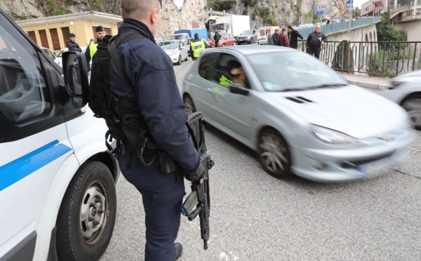 Arrêt-maladie de policiers contre leurs conditions de travail à la frontière italienne