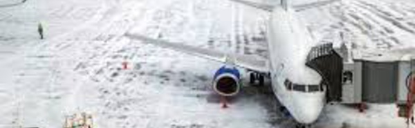 Tempête de neige sur le nord-est des Etats-Unis, aéroports paralysés
