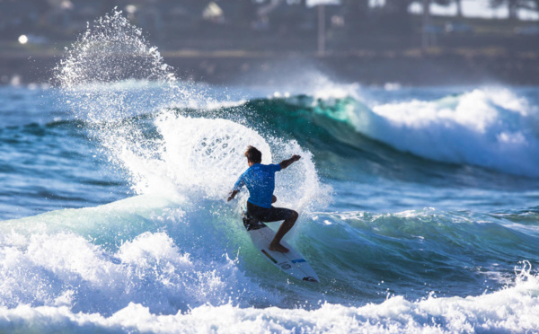Surf Pro – World Pro Championships : Kauli Vaast sort au round 2