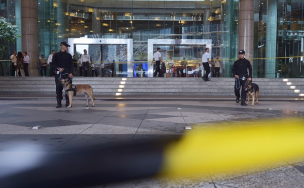 Effondrement d'une mezzanine à la Bourse de Jakarta: 75 blessés