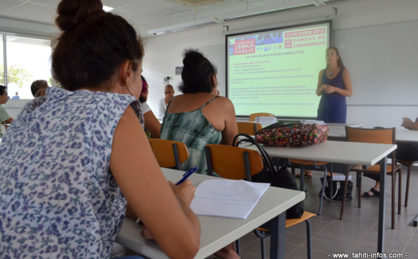 Un concours pour former des assistants de service social