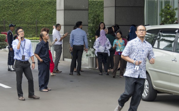 Scènes de panique à Jakarta après un fort séisme à Java