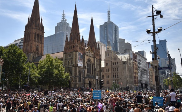 Des milliers d'Australiens manifestent contre la "Journée de l'invasion"