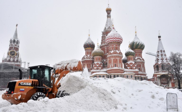 Moscou au ralenti après une tempête de neige record