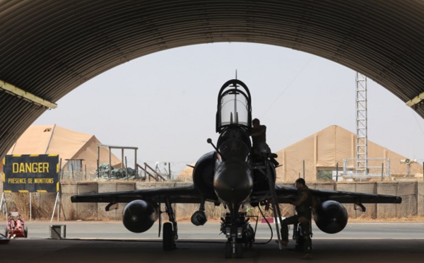 La France veut consacrer près de 300 milliards d'euros à sa défense en sept ans