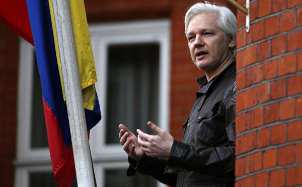 La justice britannique maintient le mandat d'arrêt contre Assange