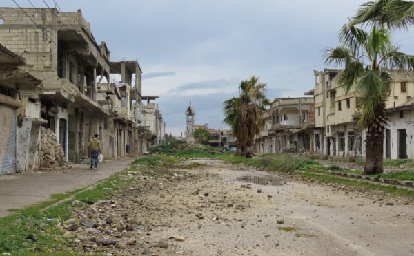 Le régime syrien bombarde sans relâche un fief rebelle, près de 200 morts