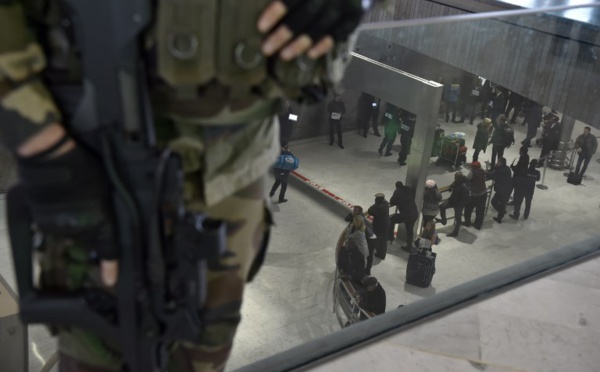 Roissy: le SDF qui avait volé 500.000 euros à l'aéroport retrouvé sans le butin