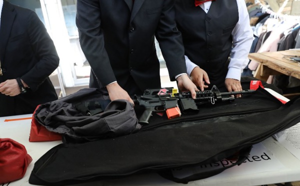 Deux grandes enseignes américaines restreignent la vente d'armes