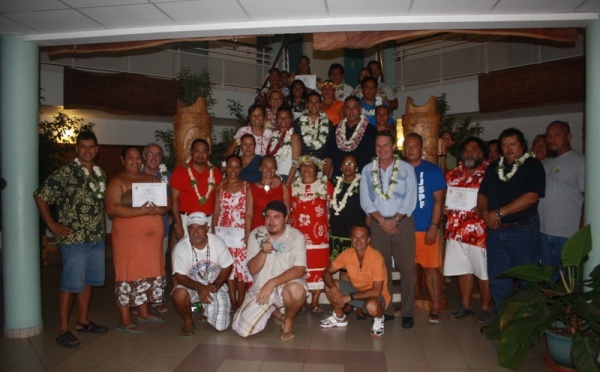 Réunion de la délégation ministérielle avec les présidents d'associations et le maire de Nuku-Hiva, monsieur Benoît Kautai
