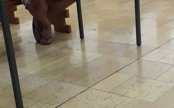Il porte un coup à son père et le rend infirme