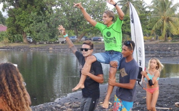 Surf WQS - Papara Pro Junior : La victoire pour Kauli Vaast