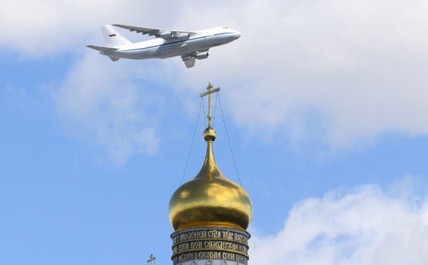 Russie: un avion perd sa cargaison de lingots au décollage