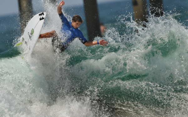 Surf - Un jeune Américain réussit un "triple barrel", le Graal de la discipline