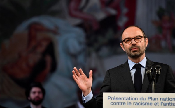 Nouveau plan antiraciste, qui se veut "plus efficace" contre la cyberhaine