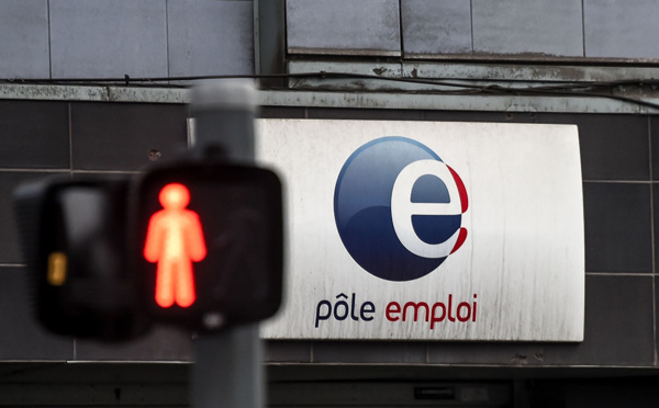 Chômeurs: le gouvernement dévoile un nouvel arsenal de sanctions