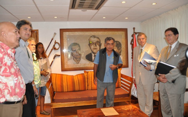 Réforme du mode de scrutin: Jacques Barthélemy clôture ses séances d'entretien.