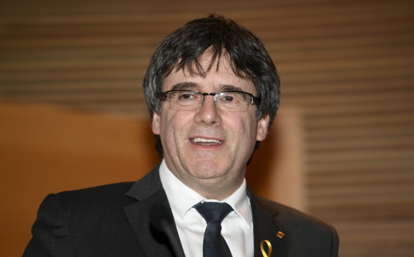 Sorti de prison, Puigdemont appelle Madrid au "dialogue" sur la Catalogne