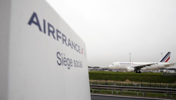Grève: Air France prévoit d'assurer "70%" des vols samedi