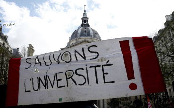 Universités: les blocages se poursuivent, Vidal dénonce une "instrumentalisation" par "les extrêmes"