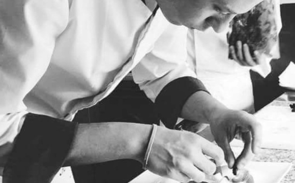 Florent Chevalier, prétendant au titre de meilleur pâtissier de Polynésie