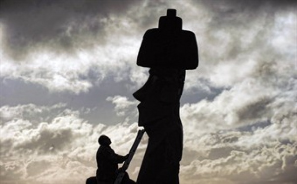 Ile de Pâques - Astronomes et autochtones attendent avec ferveur l'éclipse