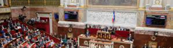 Crimes sexuels sur mineurs: l'Assemblée vote l'allongement de la prescription