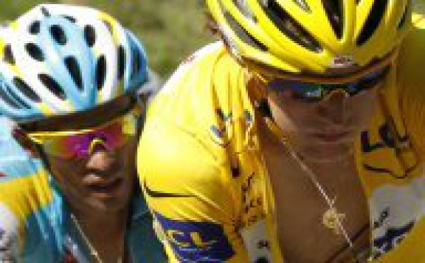 Tour de France - 15e étape: Contador retrouve le jaune dans la polémique