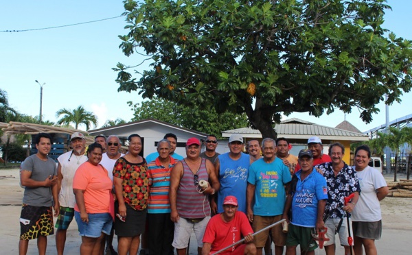Les forains s'installent pour le Heiva i Bora Bora