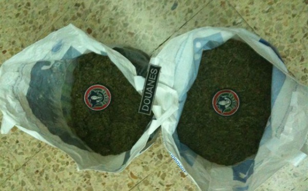 Douanes: saisie de Pakalolo