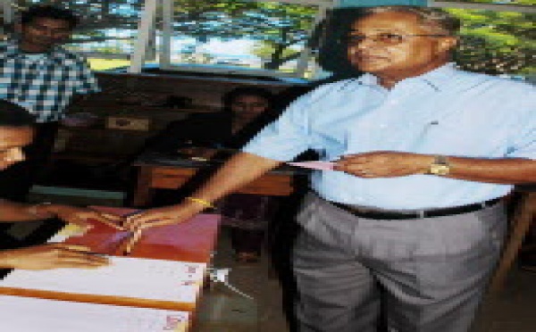 L’ancien Premier ministre des îles Fidji comparaît pour évasion fiscale et blanchiment d’argent