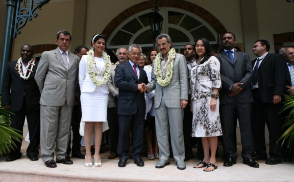 Gaston Tong Sang a reçu son excellence Royale le prince Alwaleed Bin Talaal