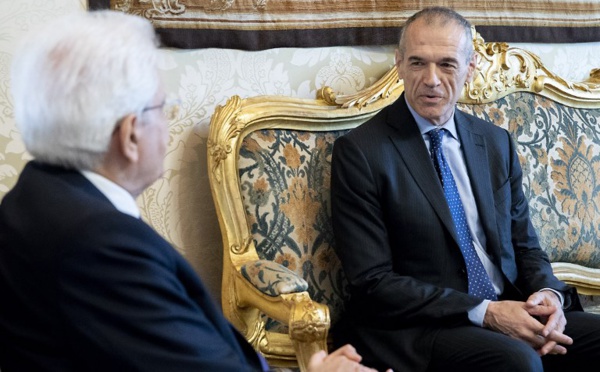 Italie: un M. Austérité chez le président, les populistes crient à la trahison