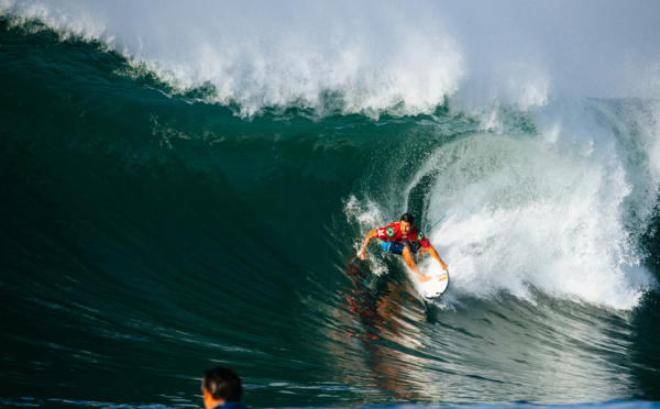 Surf Pro - Corona Bali Protected : Excellent début pour Michel Bourez
