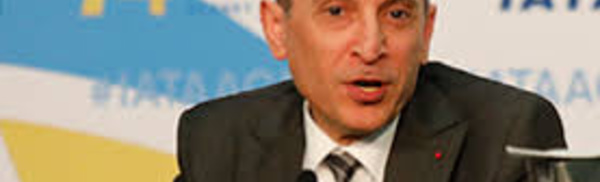 Diriger Qatar Airways, un poste "très exigeant" qui doit revenir à un homme, selon le patron de la compagnie