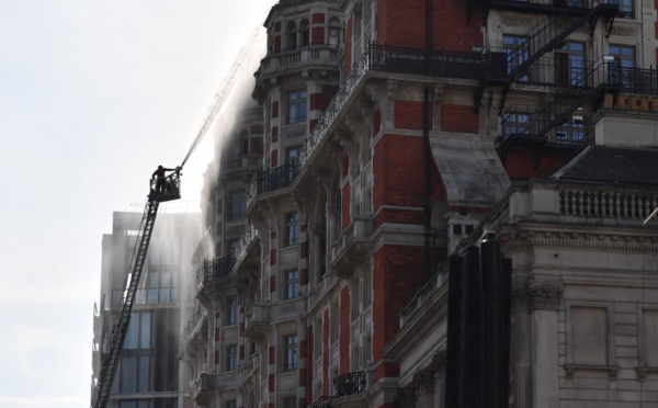 Incendie dans un hôtel cinq étoiles proche de Harrods à Londres