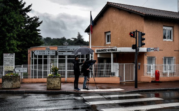 Deux fillettes retrouvées mortes dans leur chambre, dans une caserne de gendarmerie