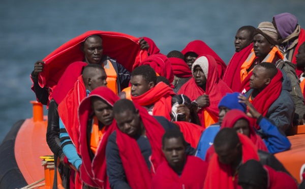 Rome crie victoire après le feu vert espagnol à l'accueil d'un navire de migrants