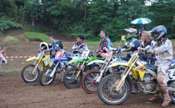 MOTOCROSS AITOCROSS INTERNATIONAL