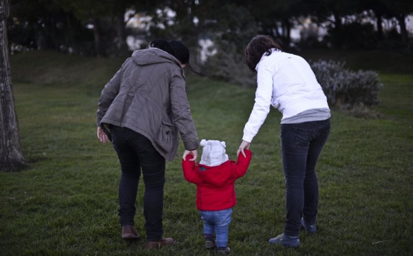Adoption: en Seine-maritime, des soupçons de discrimination envers les homosexuels