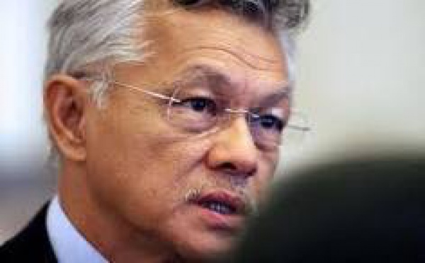 Recrutements au sein des services publics : Gaston Tong Sang "recadre" ses ministres