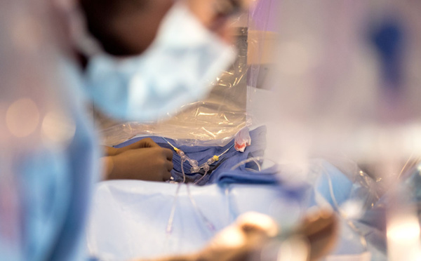 Des médecins alertent sur "une mise en danger de la vie d'autrui"