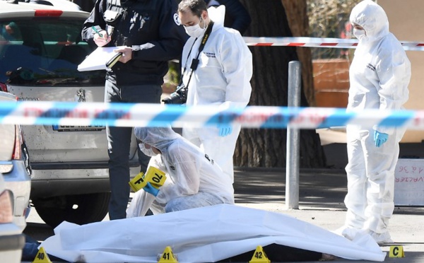 Un homme déjà condamné pour violence conjugales abat son ex-compagne et se suicide