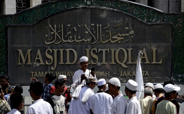 En Indonésie, les athées ont peur pour leur vie